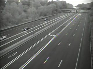 Live snapshot from I-91 s/o Exit 38 (Pigeon Hill Rd)