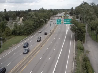 NY 33 between Eggert Rd and Pine Ridge Rd